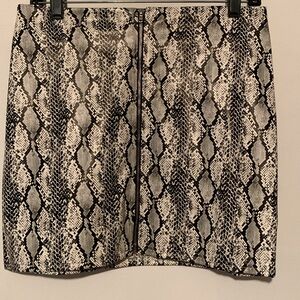 Fashion Nova Snakeskin Mini Skirt NWT